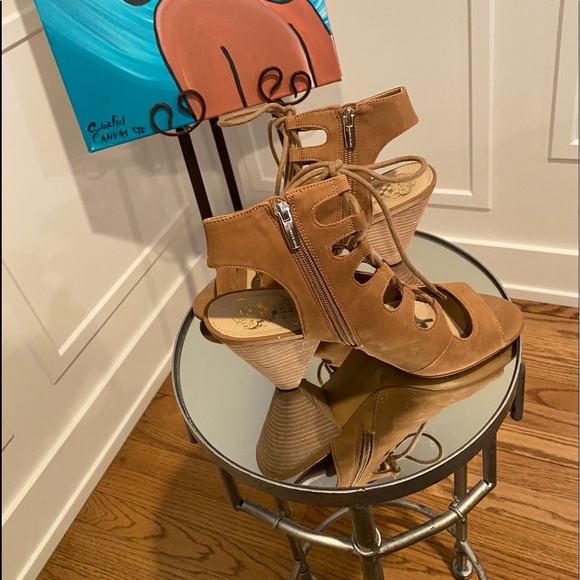 ELEYNA VINCE CAMUTO Sling back sandal - Picture 2 of 9